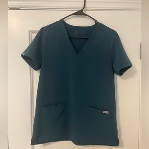 Casma Three-Pocket Scrub Top